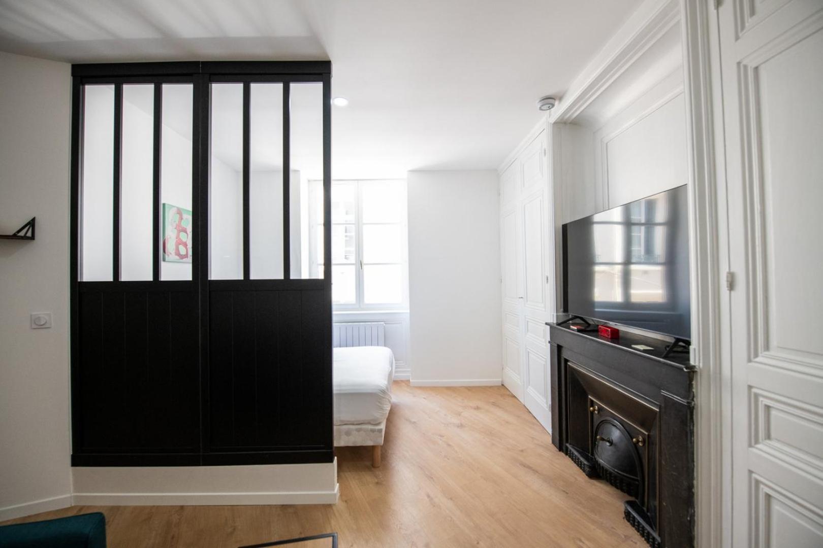 L'Arty - Tres Joli Studio Moderne Place Valmy 리옹 외부 사진
